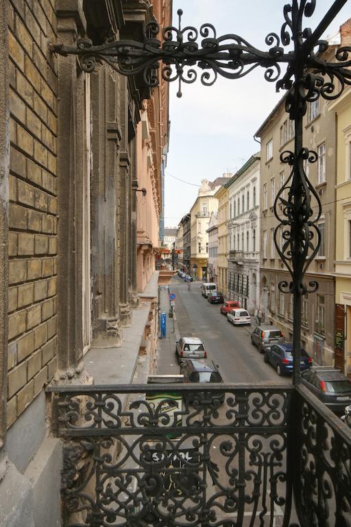 Opera Guesthouse Budapest Exterior photo