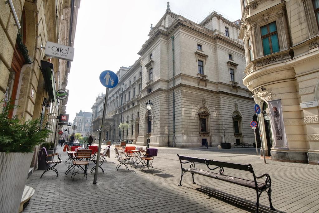 Opera Guesthouse Budapest Exterior photo